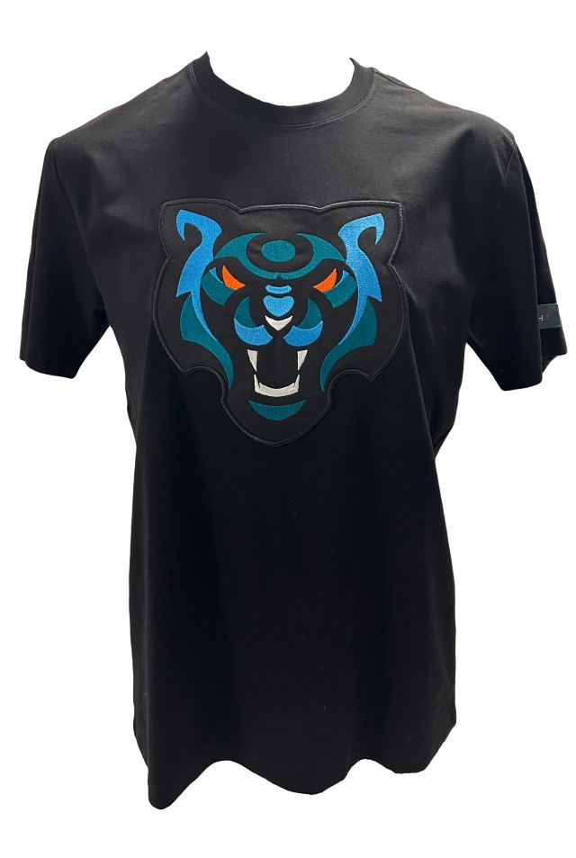 Футболка с вышивкой эксклюзив